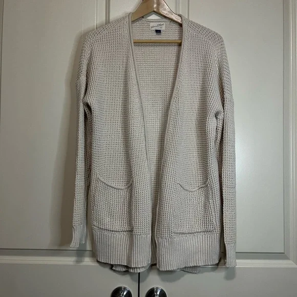 Universal Thread Women's Light Beige Cardigan - Picture 1 of 6